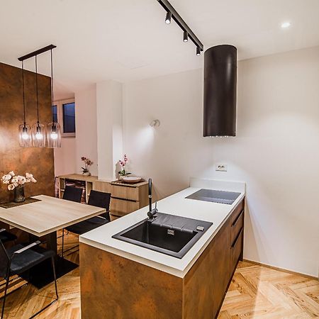 Apartments Slavec With Free Onsite Parking クランスカゴーラ エクステリア 写真