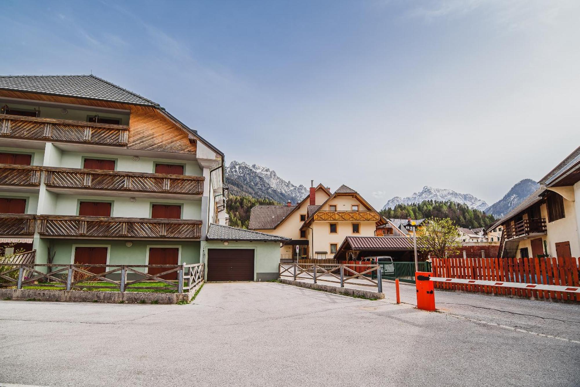 Apartments Slavec With Free Onsite Parking クランスカゴーラ 部屋 写真