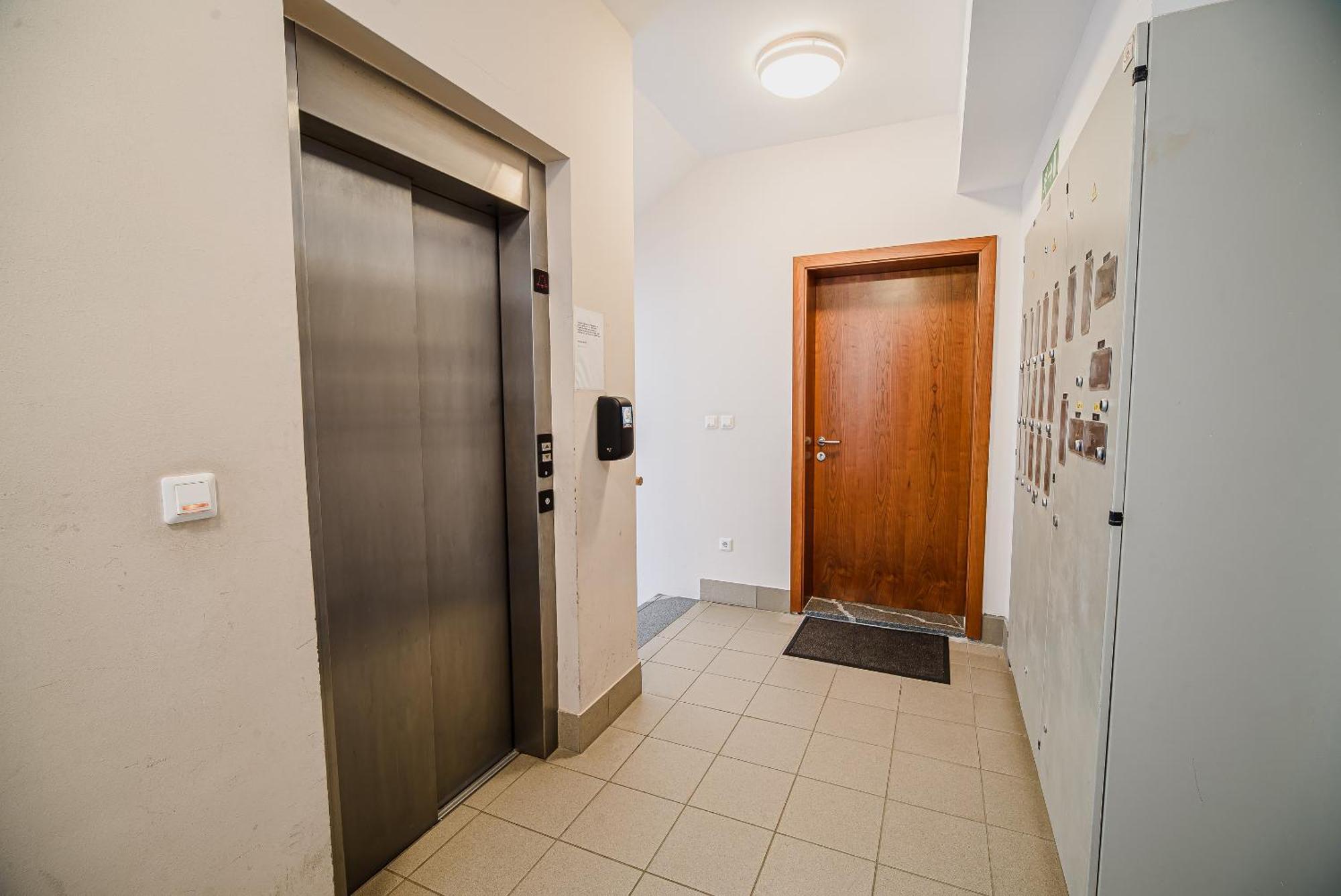 Apartments Slavec With Free Onsite Parking クランスカゴーラ エクステリア 写真