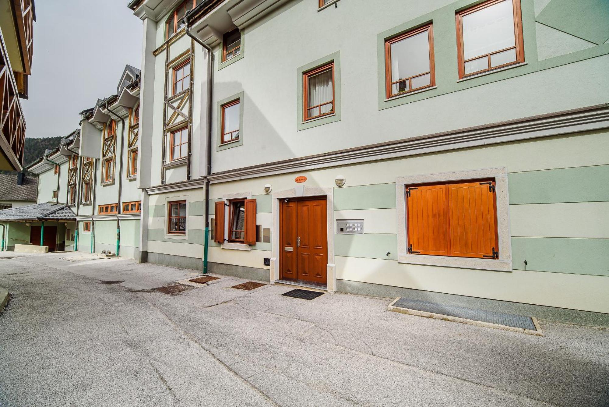 Apartments Slavec With Free Onsite Parking クランスカゴーラ エクステリア 写真